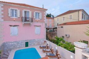 Seaside apartments with a swimming pool Jelsa, Hvar - 2067